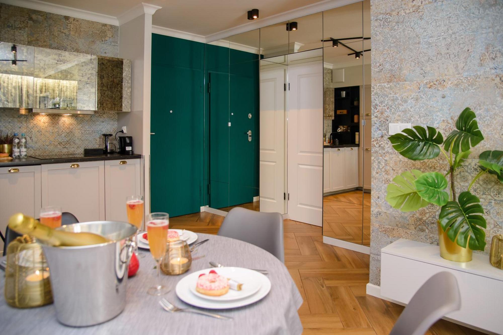 Maya'S Flats & Resorts 34 - Chmielna 73 Gdańsk Exterior foto